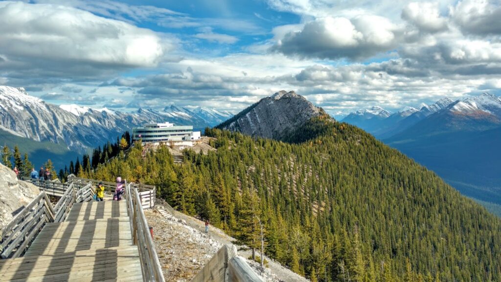 Banff-Gondola-Sulphur-Mountain%2B%25286%2529.jpg