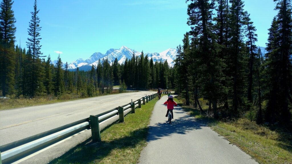 Peter-Lougheed-Paved-Trail