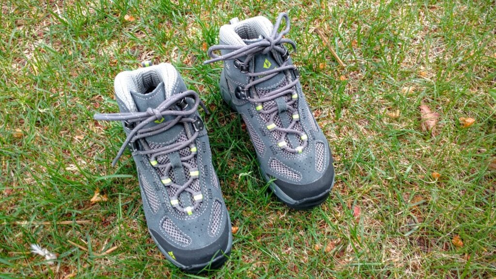 Vasque Breeze 2.0 Kids' Ultradry Hiking Boots Review - Play Outside Guide