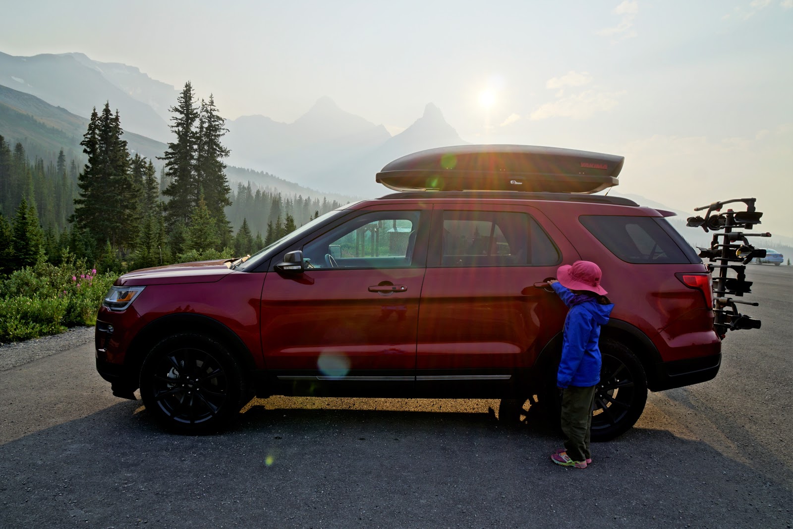 2018 Ford Explorer XLT at Parker Ridge Trailhead, Banff