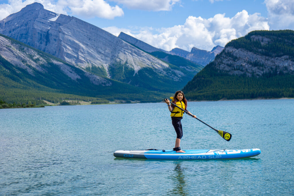 Spray-Lakes-Reservoir-Stand-up-paddleboarding-Kananaskis