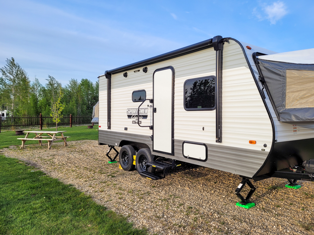 sandy-point-resort-and-rv-park-lacombe-county-1